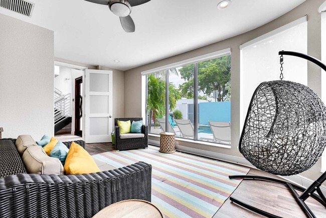 Photo - 1412 SE 2nd St Unidad ID1018675P