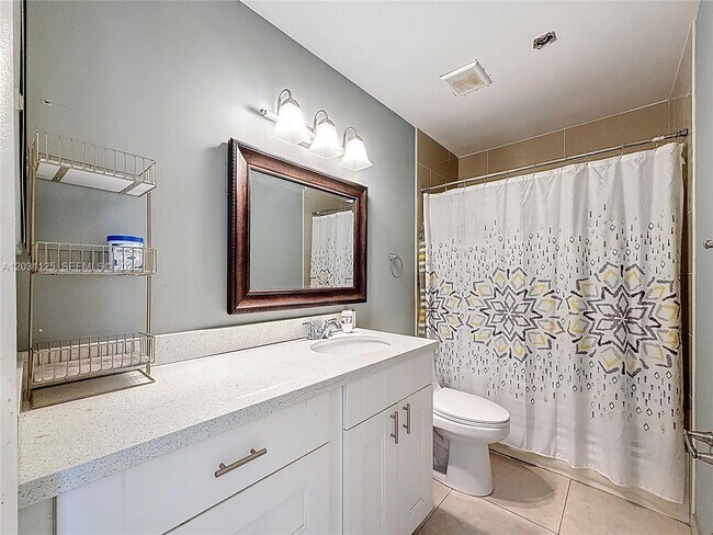 Photo - 2686 NW 60th Way Unidad 169