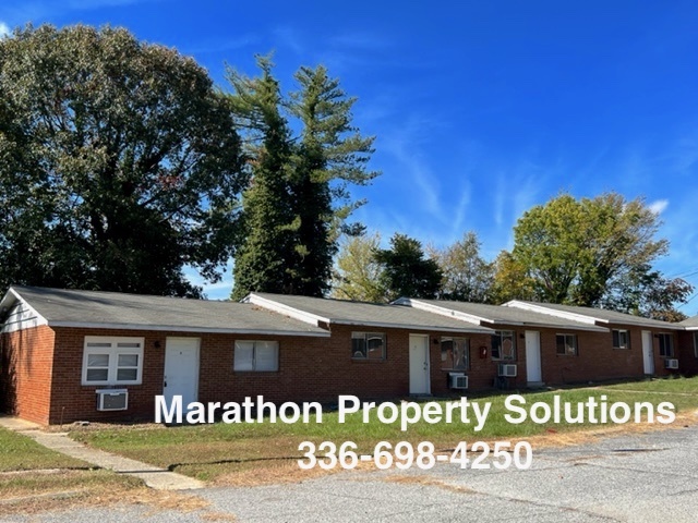 Building Photo - 1815 McKnight Mill Rd Unit 1815-B Rental