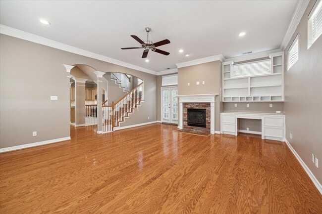 Photo - 5413 Lillian St