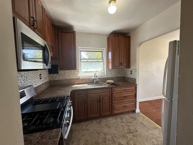 Photo - 15043 Bayside Ave