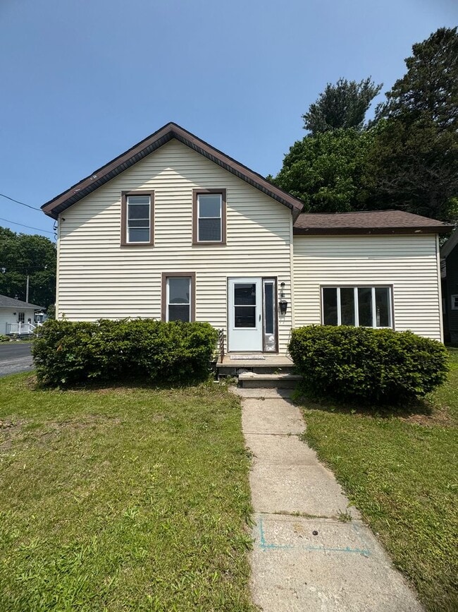 Village of W Carthage 4 Bedroom / 1.5 Bath... - Village of W Carthage 4 Bedroom / 1.5 Bath... House