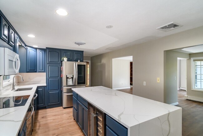 Photo - 3 Hickory Ln