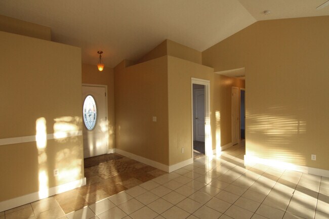 Photo - 3BR 2BA Contemporary Living - Meridian