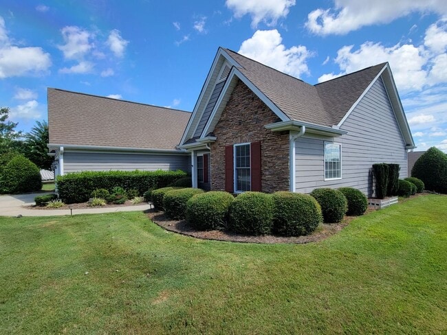 Photo - 3 Bed, 2 bath Home Available in Anderson