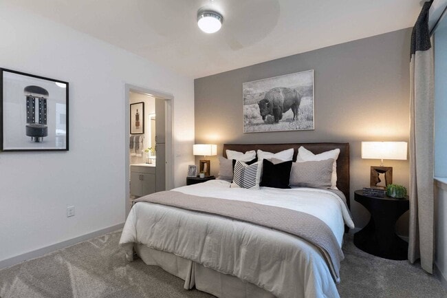 Photo - Now Leasing – Get Up to 4 Weeks Free! Unit AROS2