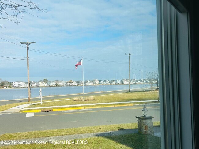 Photo - 227 Lorraine Ave