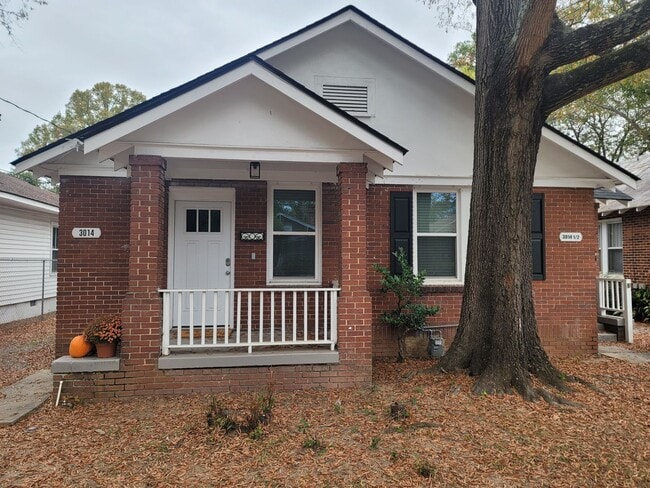Building Photo - colum3014 Unit 3014