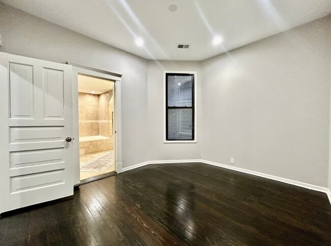Photo - 3353 S Union Ave Unit Apt. 1