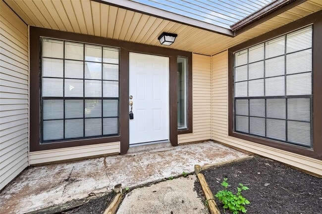 Photo - 3111 Timber View Dr