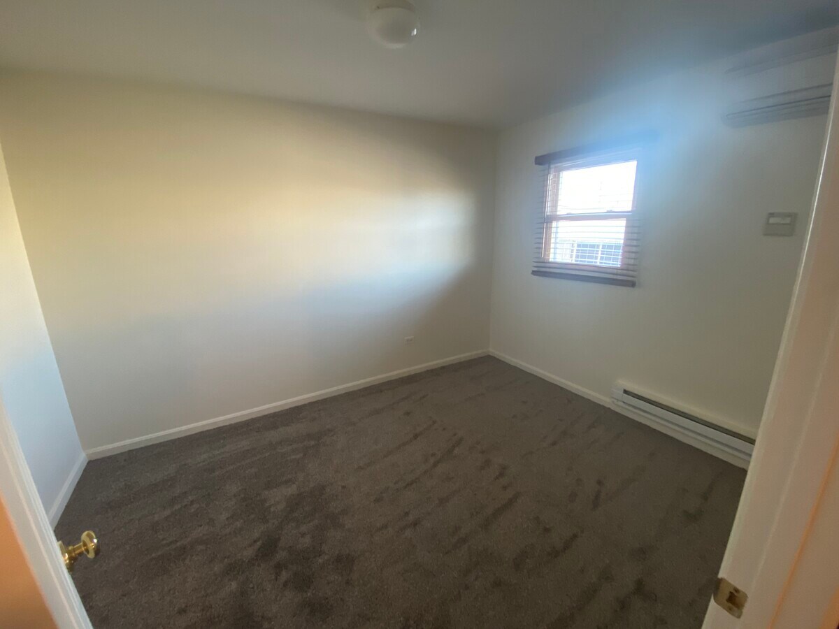 125 N W Ave Apartments Bradley, IL