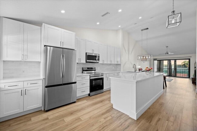 Photo - 302 Pinecrest Cir Condo Unit D
