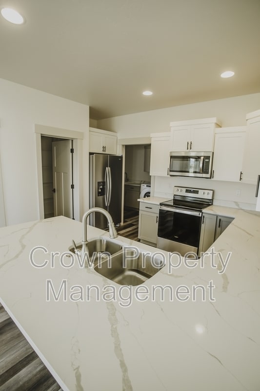 Photo - 118 Taelor Rd