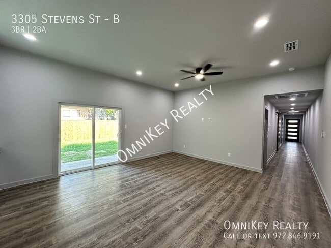 Photo - 3305 Stevens St Unit B