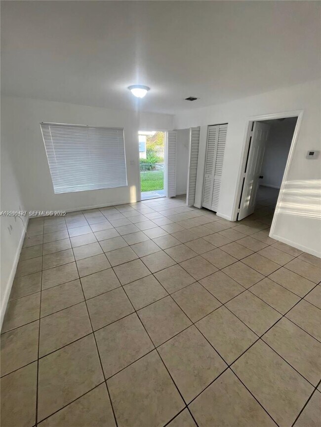 Photo - 2150 NW 65th St