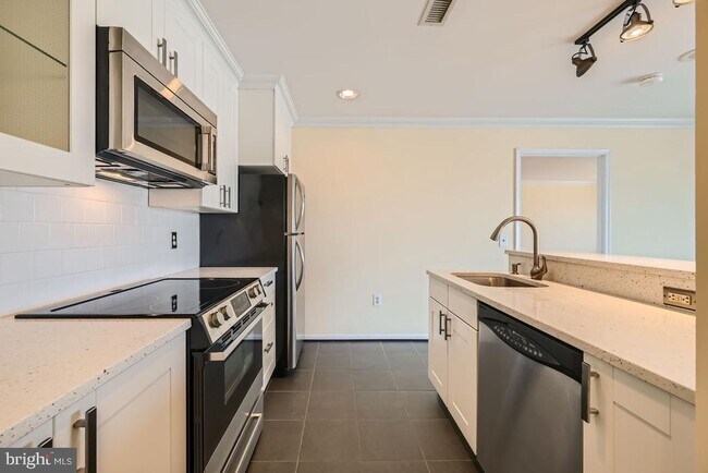 Photo - 2702 Lighthouse Point E Unidad 722