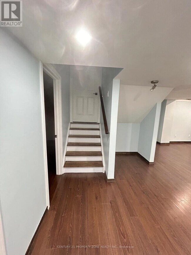 Photo - 1123 Woodward Ave