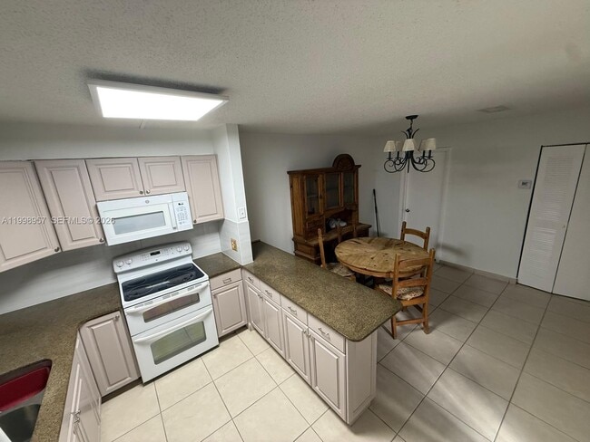 Photo - 1544 Forest Lakes Cir