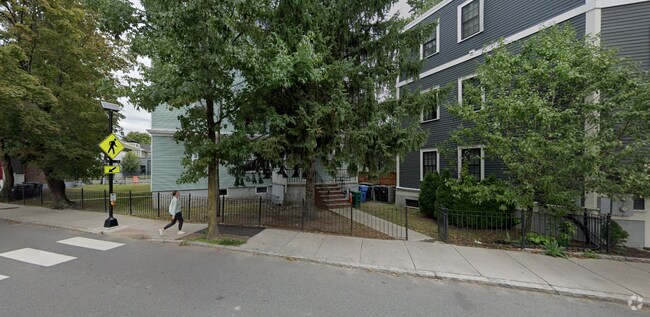 Building Photo - 344 Putnam Ave Unit 3 Rental
