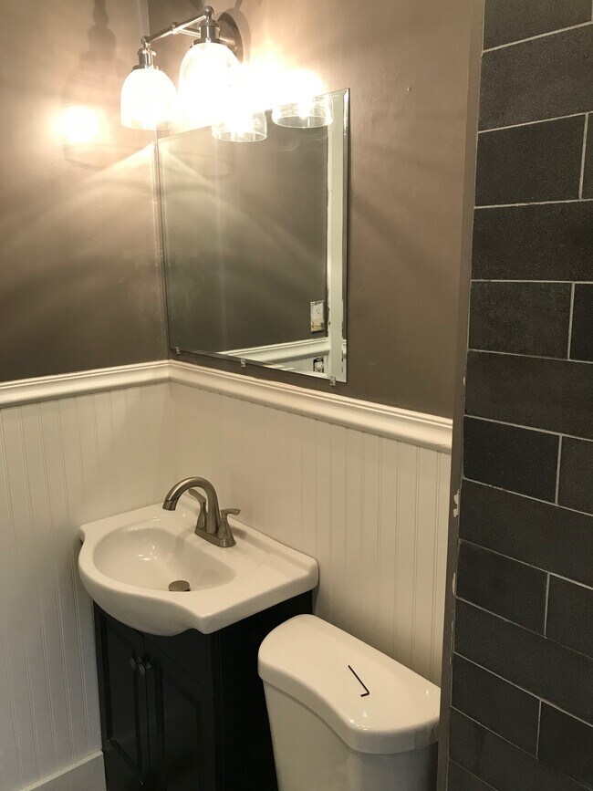 249 Church St Unit 3