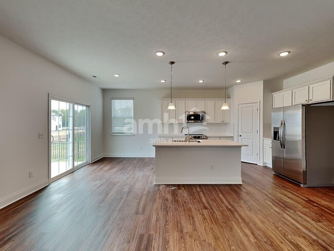 Photo - 1037 Castor Dr