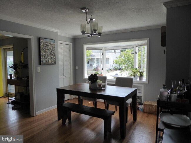 Photo - 323 S Adams St