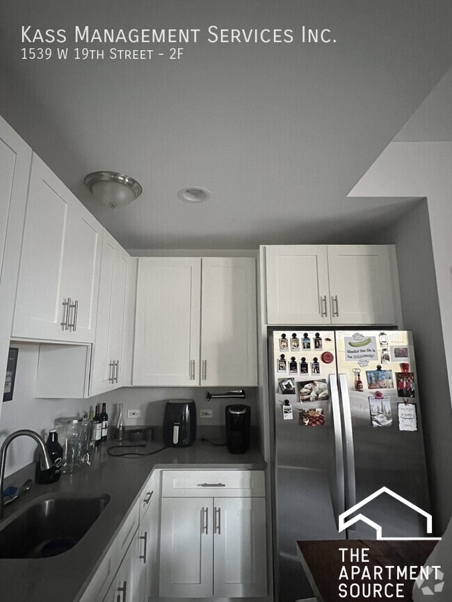 Building Photo - 1539 W 19th St Unit 1F Rental