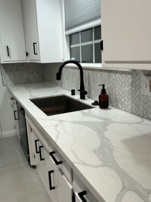 Photo - 17124 Horace St