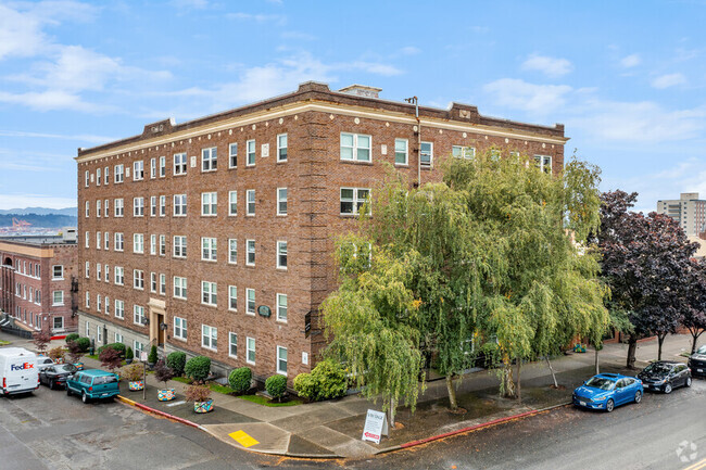 Building Photo - Vintage Apartments