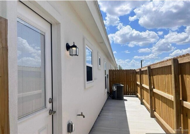 Photo - 14 Ventura Ave Unit 3