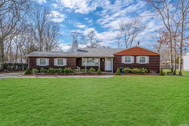 Building Photo - 168 W Tiana Rd Rental