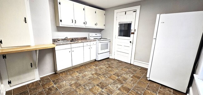Photo - 540 St Paul St Unit APT 1