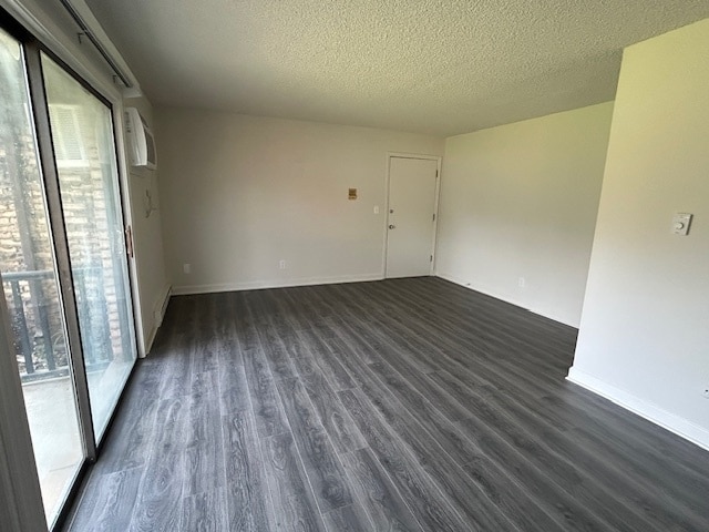 Photo - Yorkville Apartments