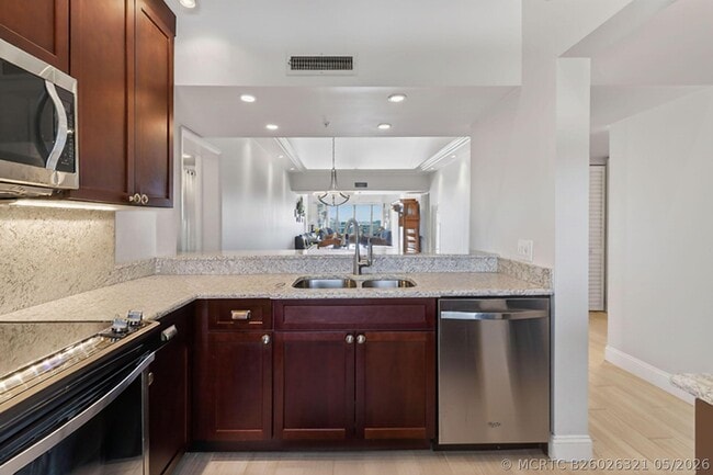 701 Seafarer Cir Unit 504