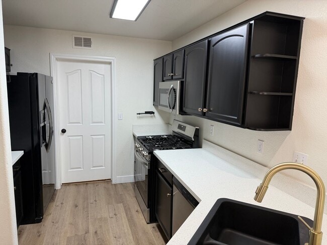 Photo - Gorgeous Remodeled 3 Bedroom Henderson Townhome