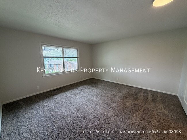 Photo - 8835 Glenwood St