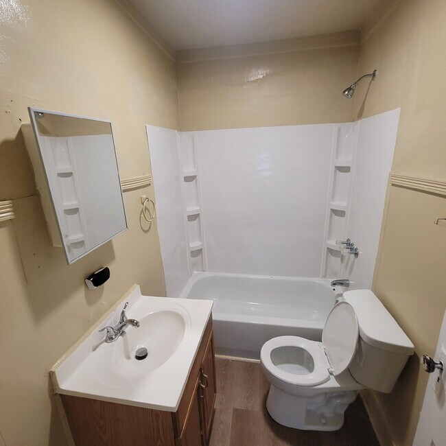 2 Bedroom conveniently located near the thriving Twin Aire neighborhood
