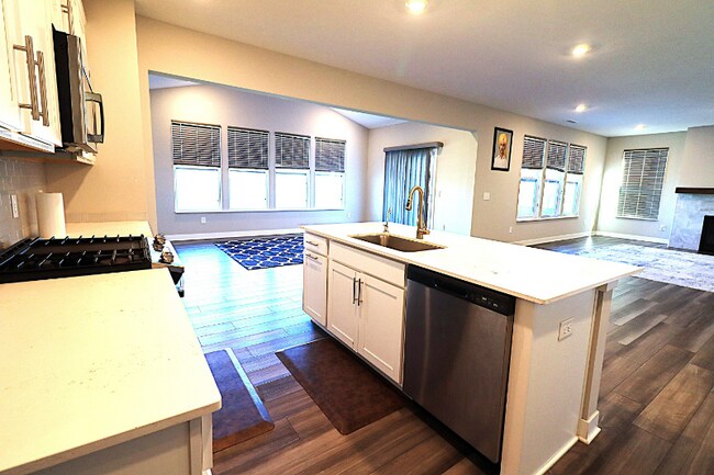 Photo - 3121 Emmaline Dr