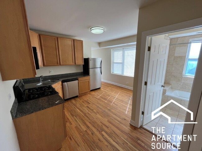 Building Photo - 4606 N Monticello Ave Unit 3N