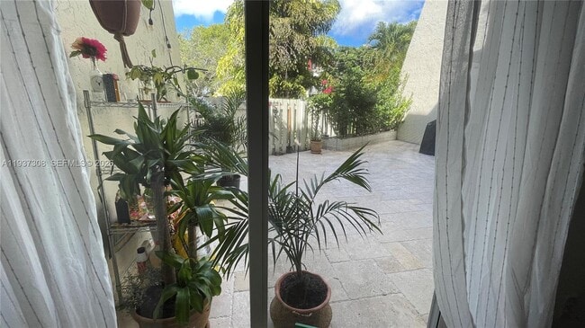 Photo - 1651 NE 115th St Unit 1C