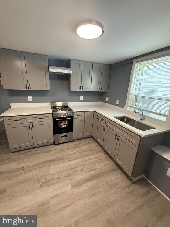 Photo - 122 W All Saints St