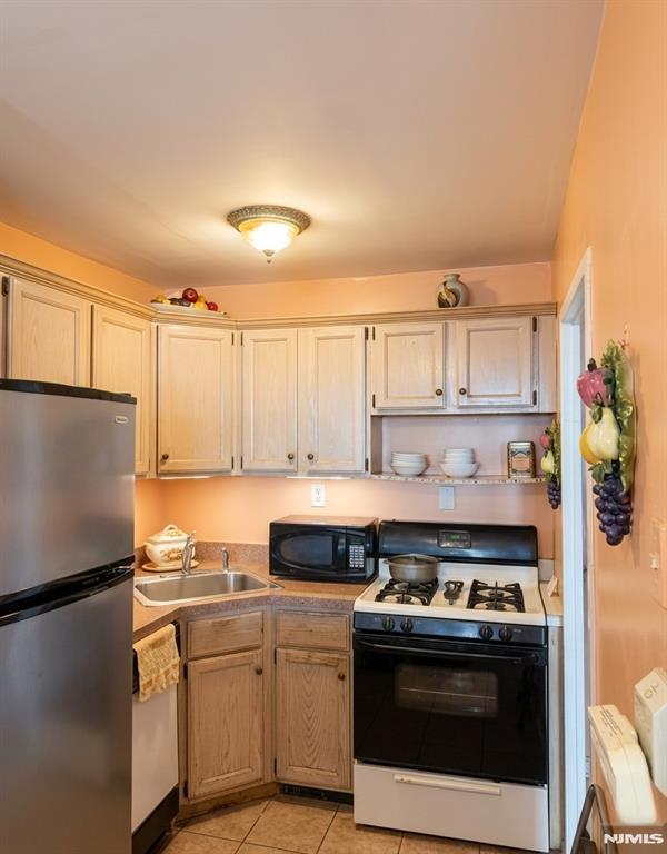 Photo - 285 Aycrigg Ave Unidad 285 Aycrigg Ave APT 20C