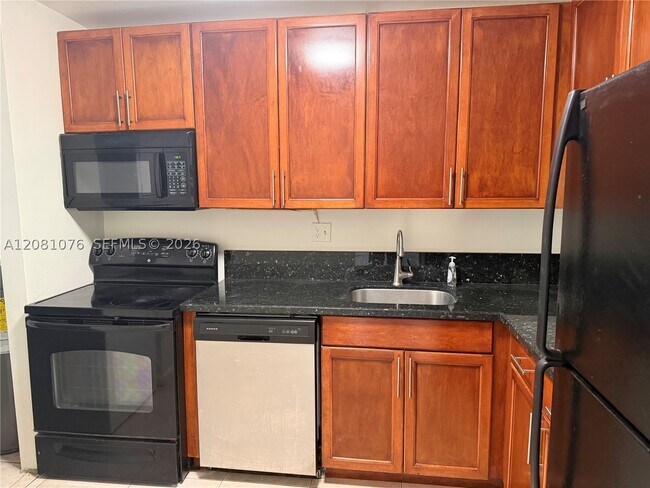 Photo - 8000 Fairview Dr Unit 202