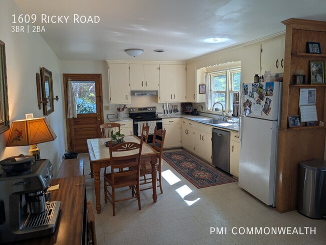 Photo - 1609 Ricky Rd