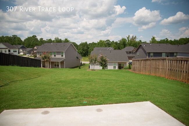 Photo - 307 River Trce Lp