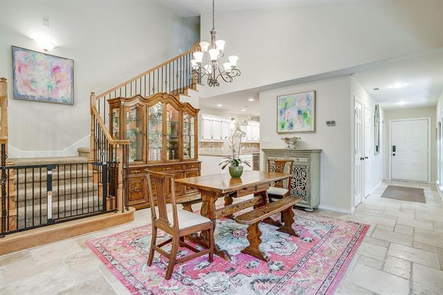 Photo - 5425 Collinwood Ave