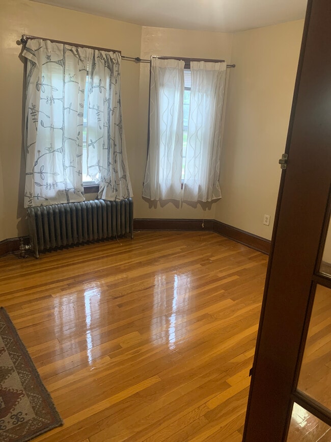 Photo - 27 Brooklawn St Unit 1stfloor