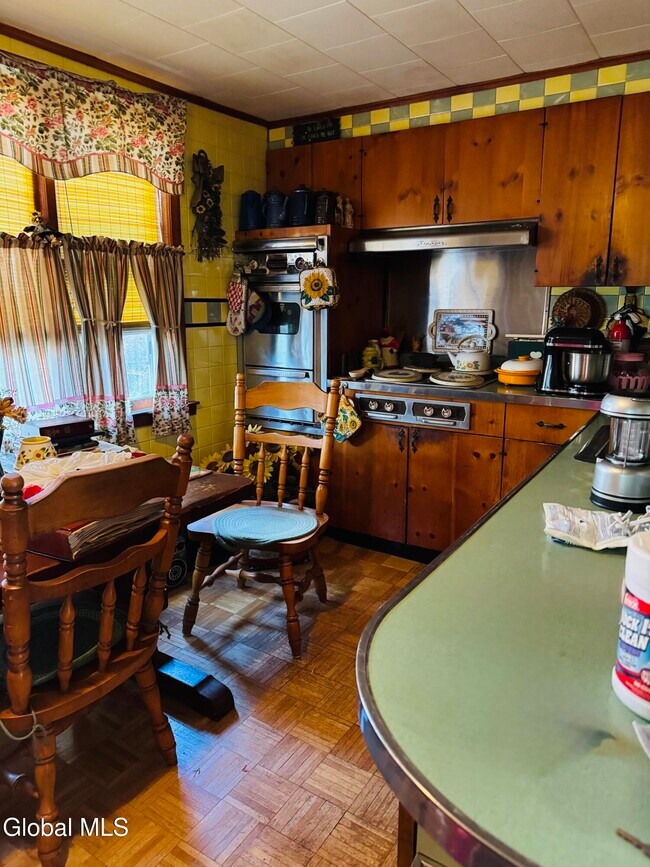 Photo - 2970 Salisbury Pl