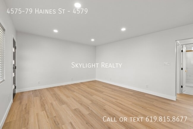 Photo - 4575 Haines St Unit 4579
