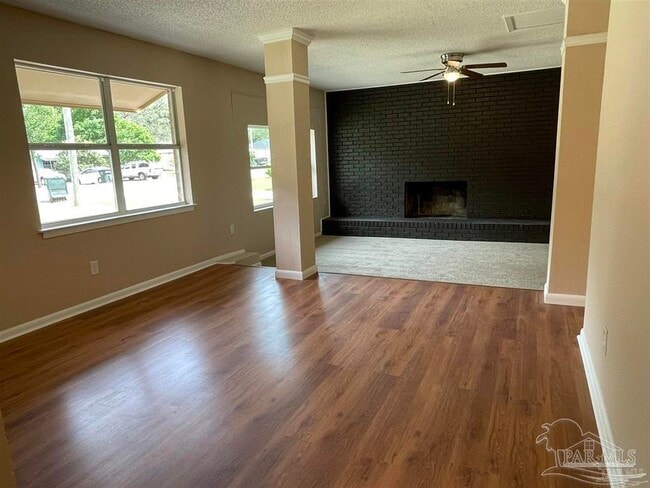 Photo - 6975 Woodley Dr